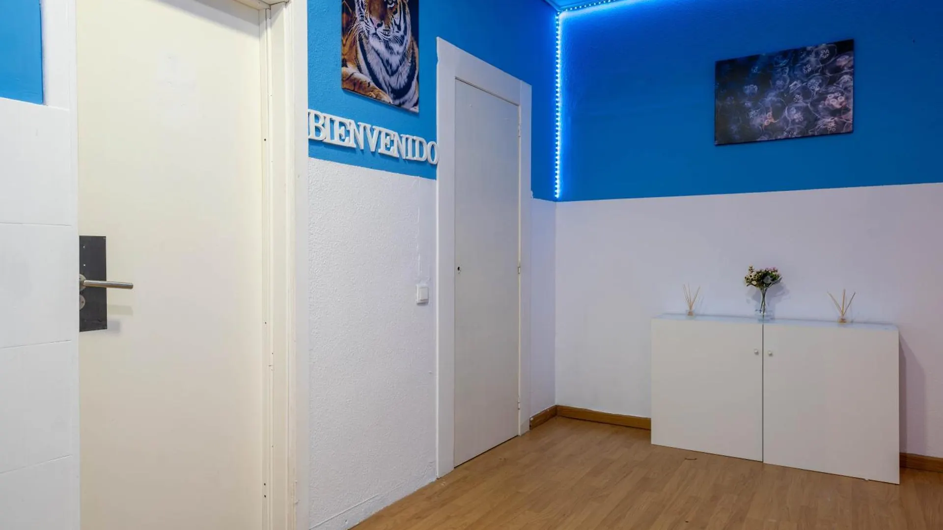 Rooms In Charming Apartment In Center Eixample Βαρκελώνη